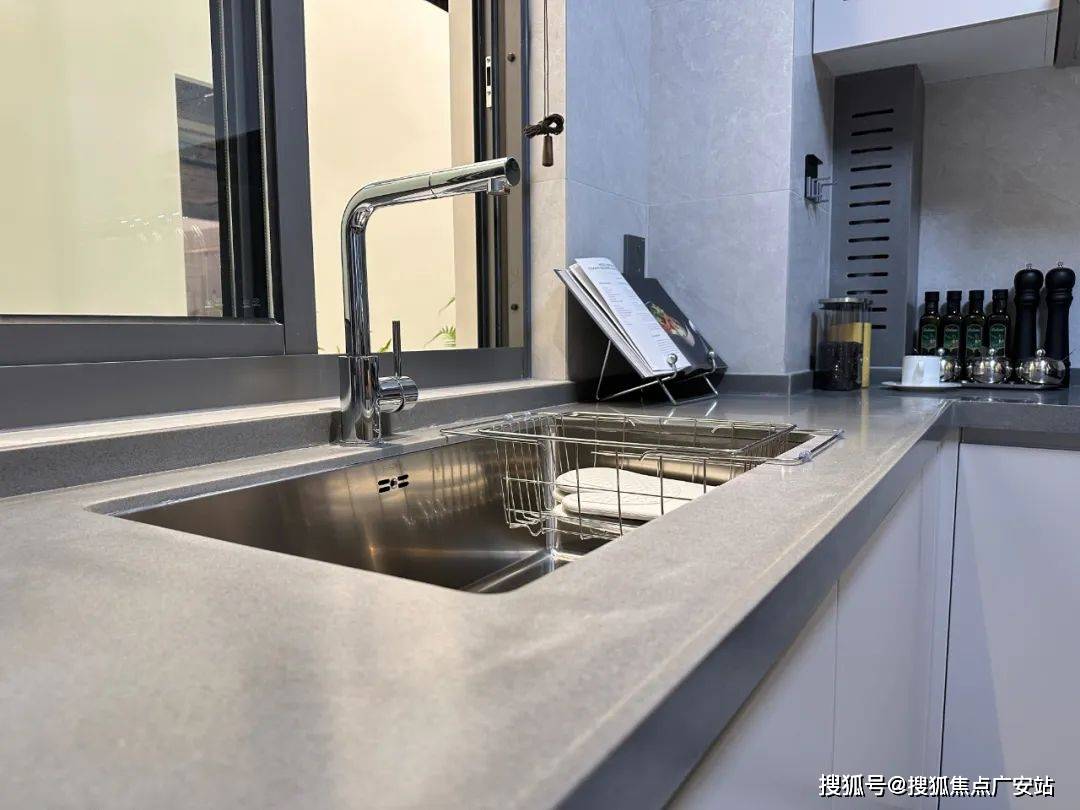 盘欢迎您-小区环境-户型-价格-地址-楼盘详情-周边配套-售楼处电话-交房时间凯发k8娱乐唯一浦发上品(售楼处)首页网站-浦发上品销售中心(营销中心)-楼(图22)